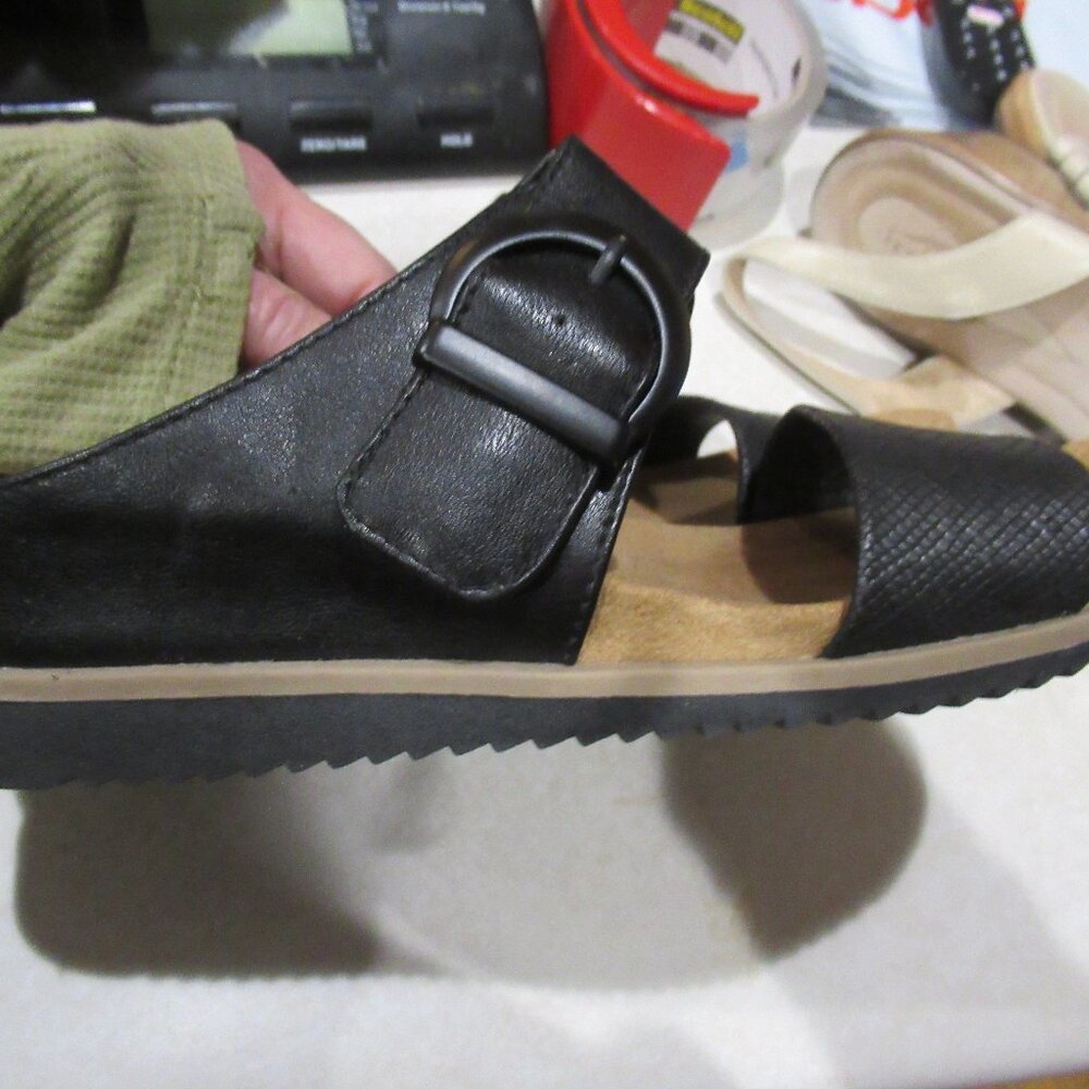 Euro Soft by Sofft black modern slide  wedge sandals 7 m